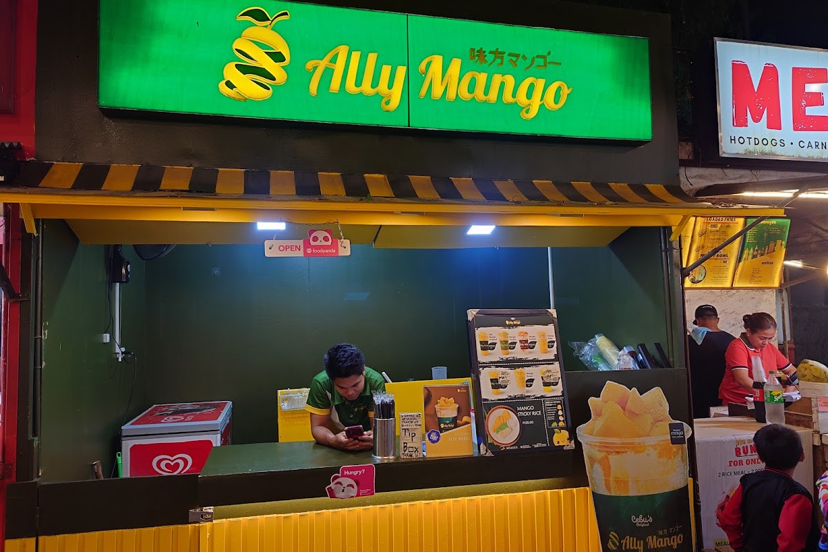 Mercato De Mactan Food Park