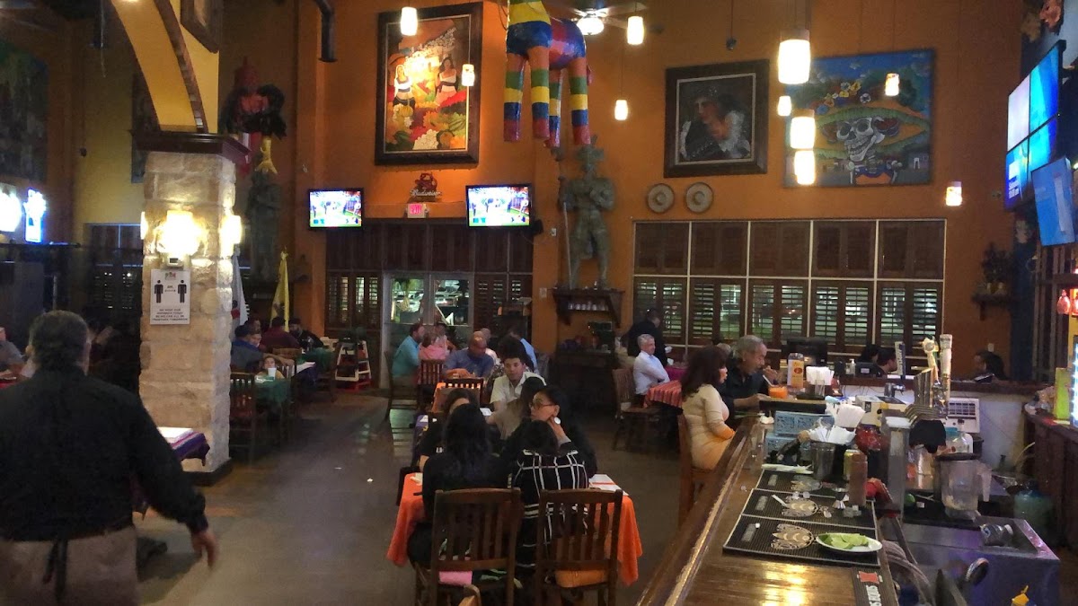 Mi Pueblito Restaurant Bar And Grill