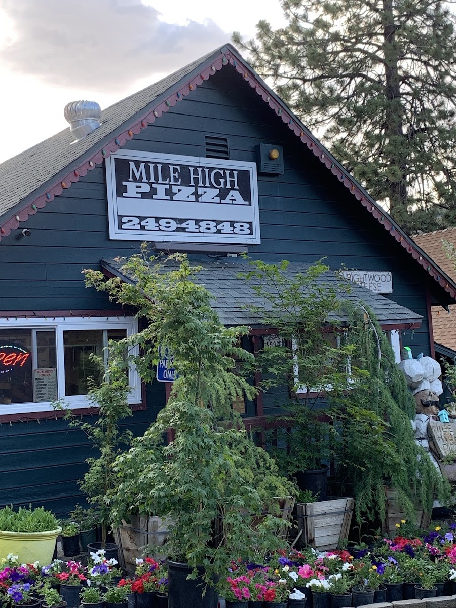 Mile High Pizza