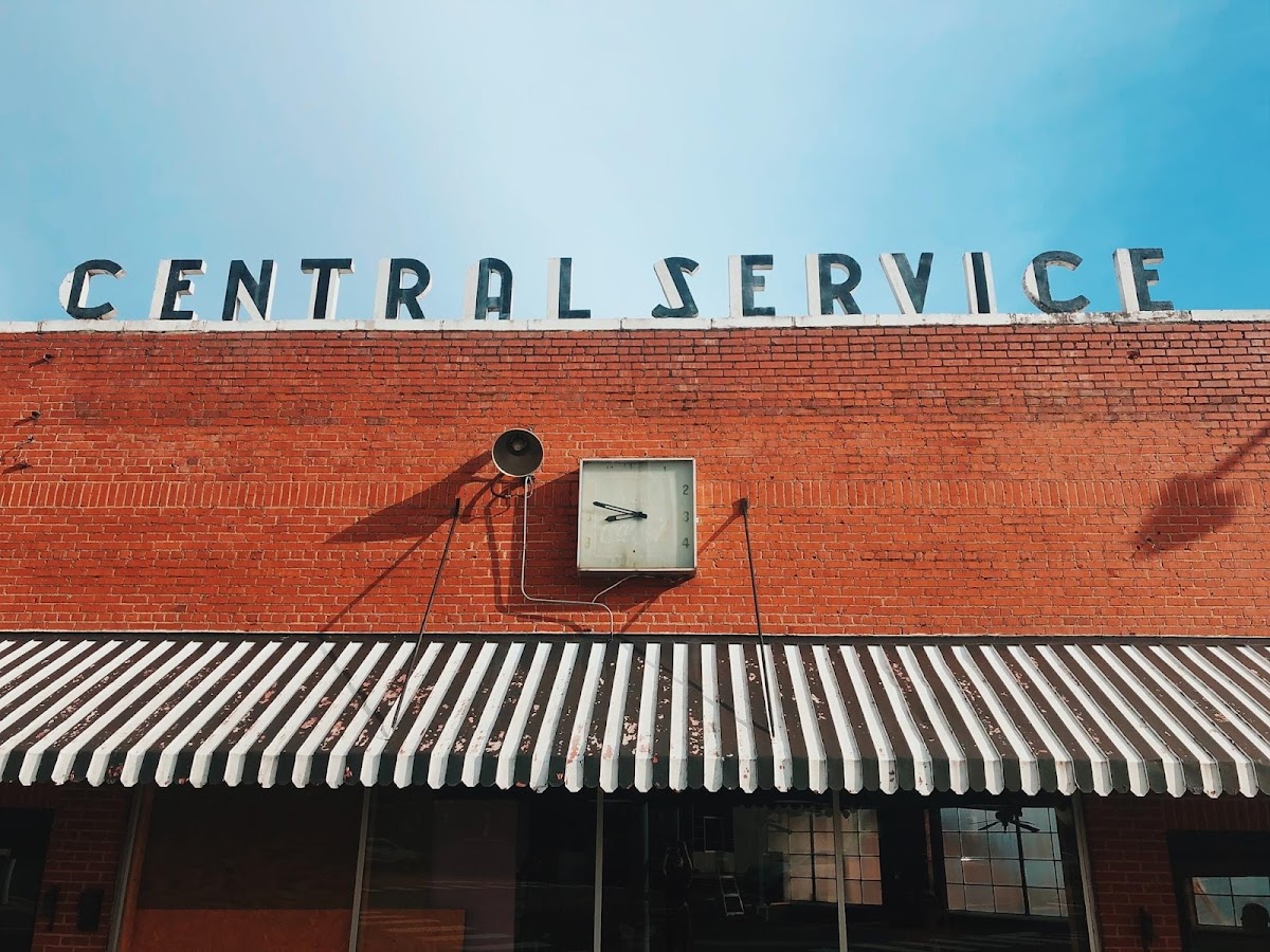 Mitchell’S - Central Service Grill