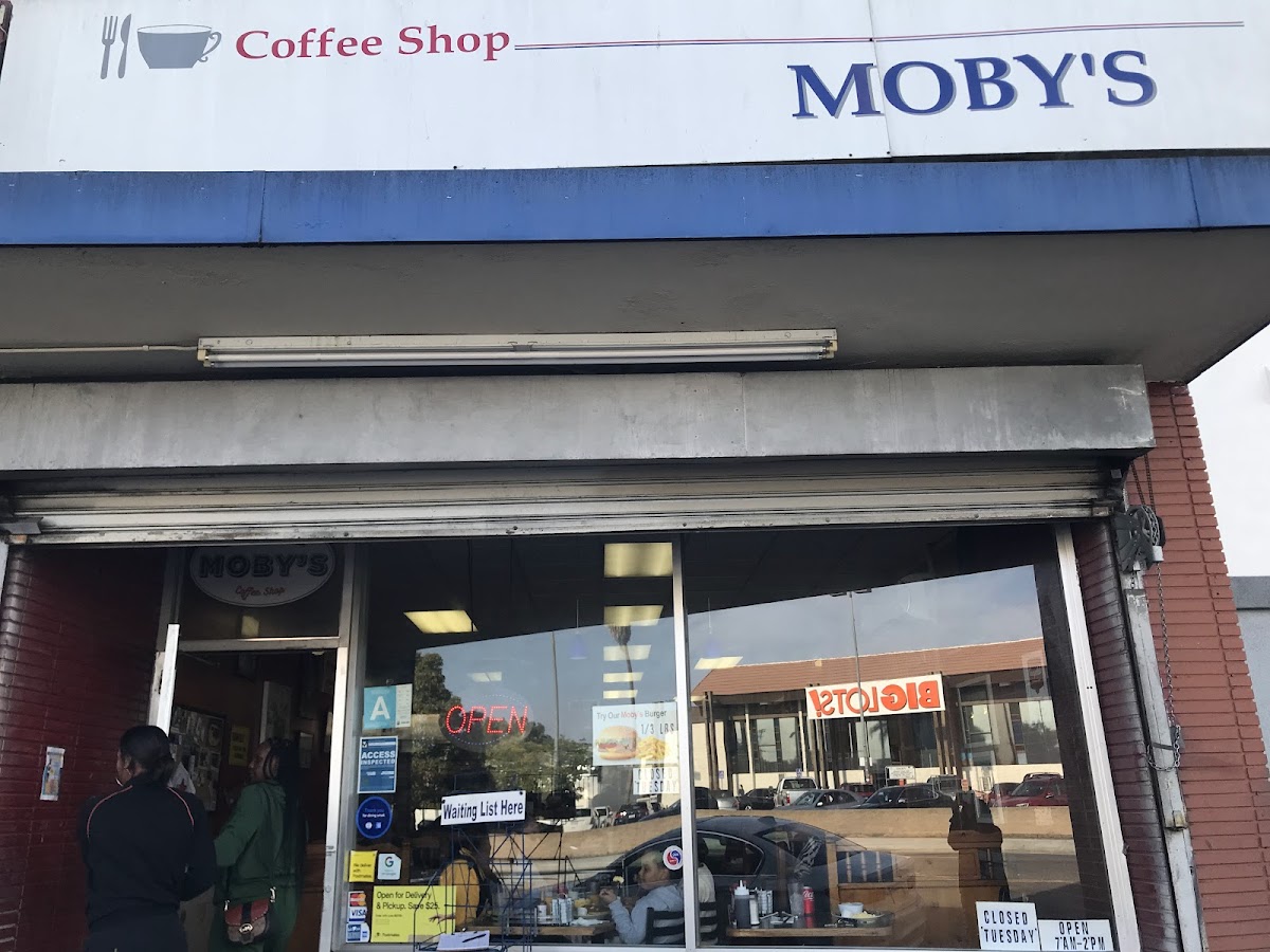 Moby's Coffee Shop