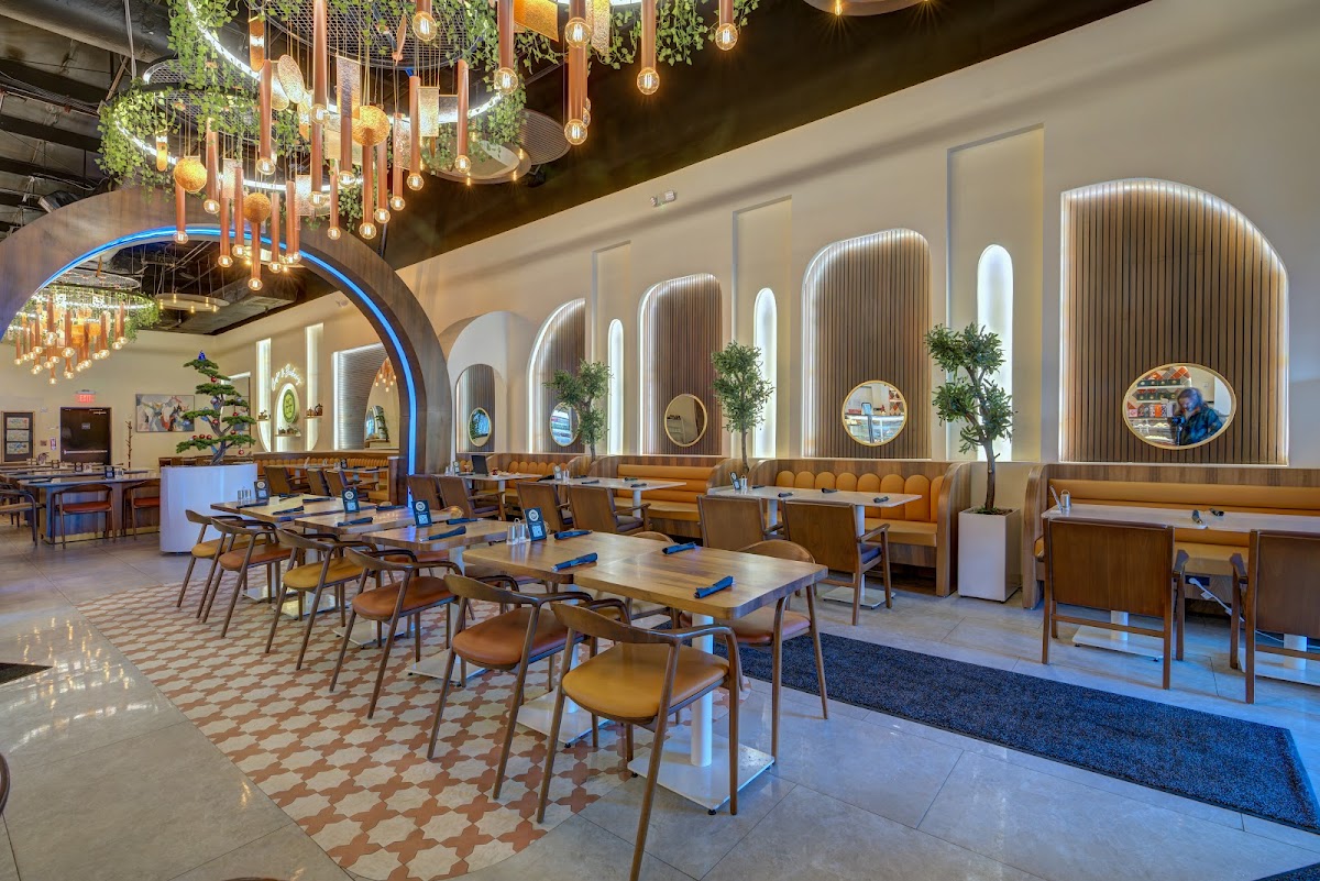 Moda Cafe & Restaurant