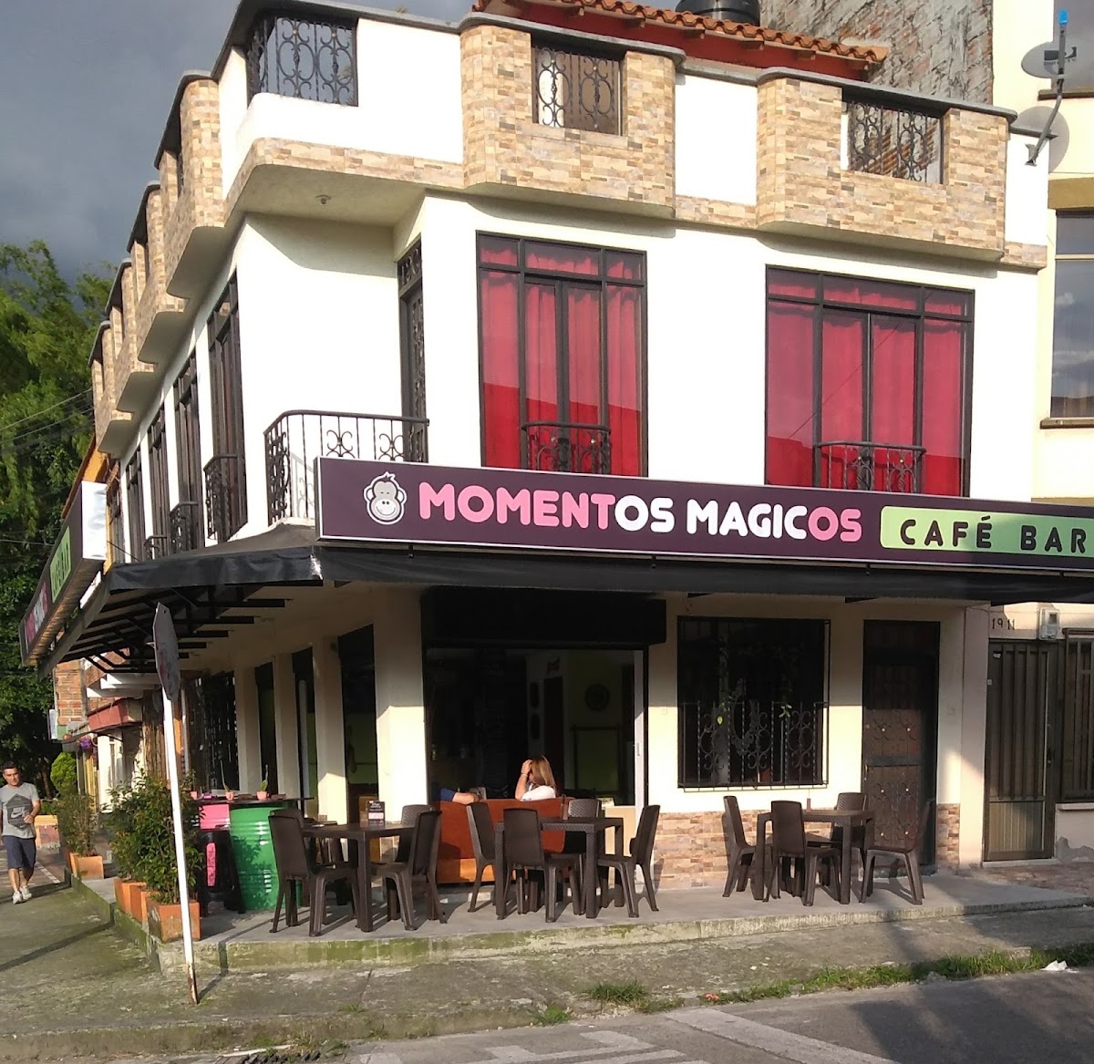 Momentos Mágicos Bar Cafetería