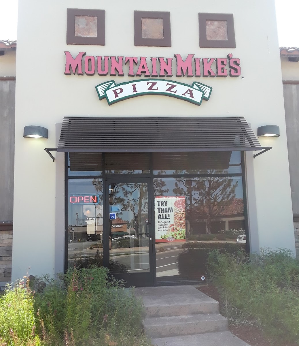 Mountain Mike's Pizza Lake Forest