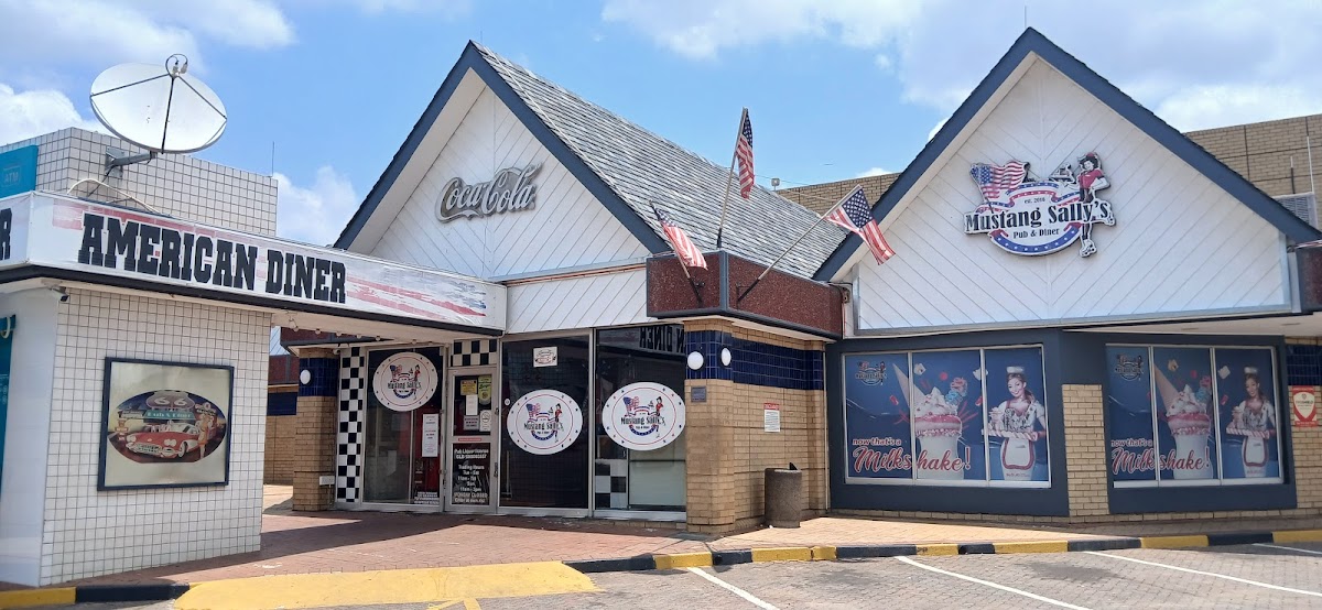 Mustang Sally's Pub & Diner