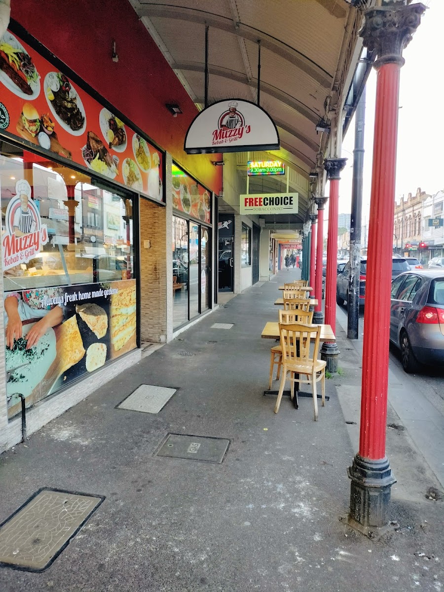 Muzzy's Kebab And Grill