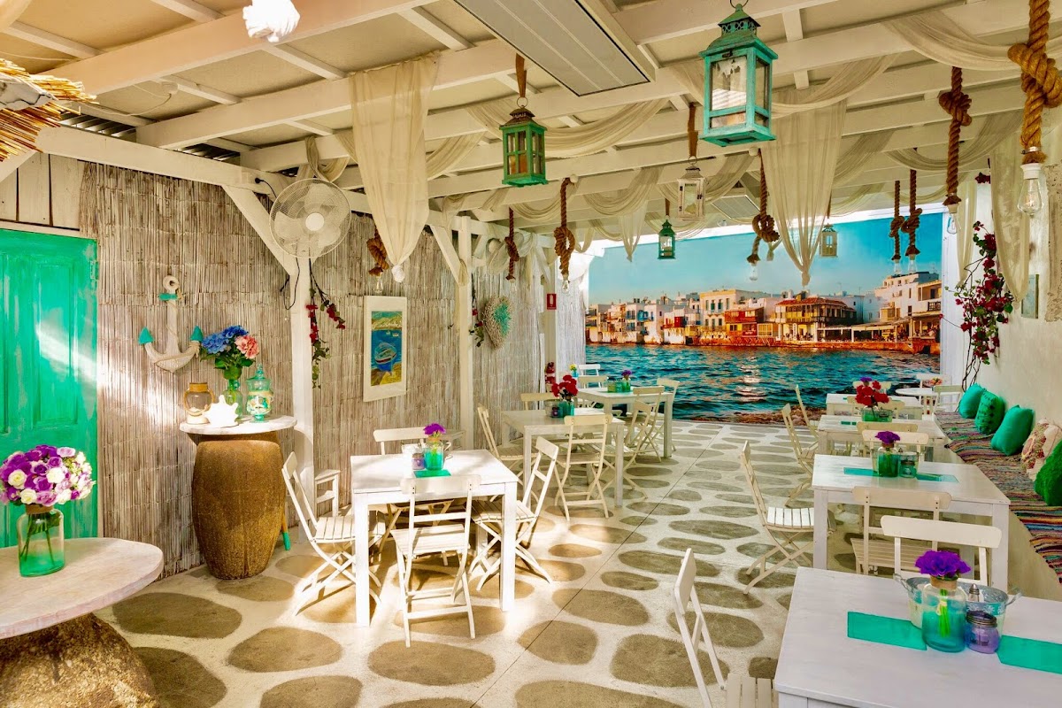 Mykonos Restaurant Bar