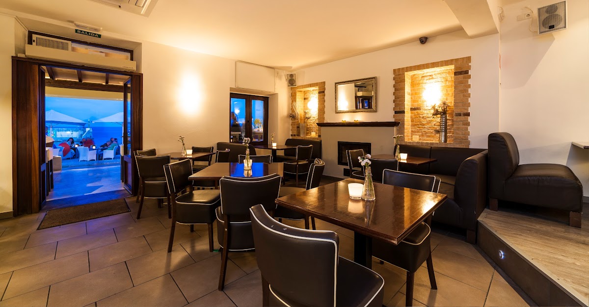 Noahs Lounge