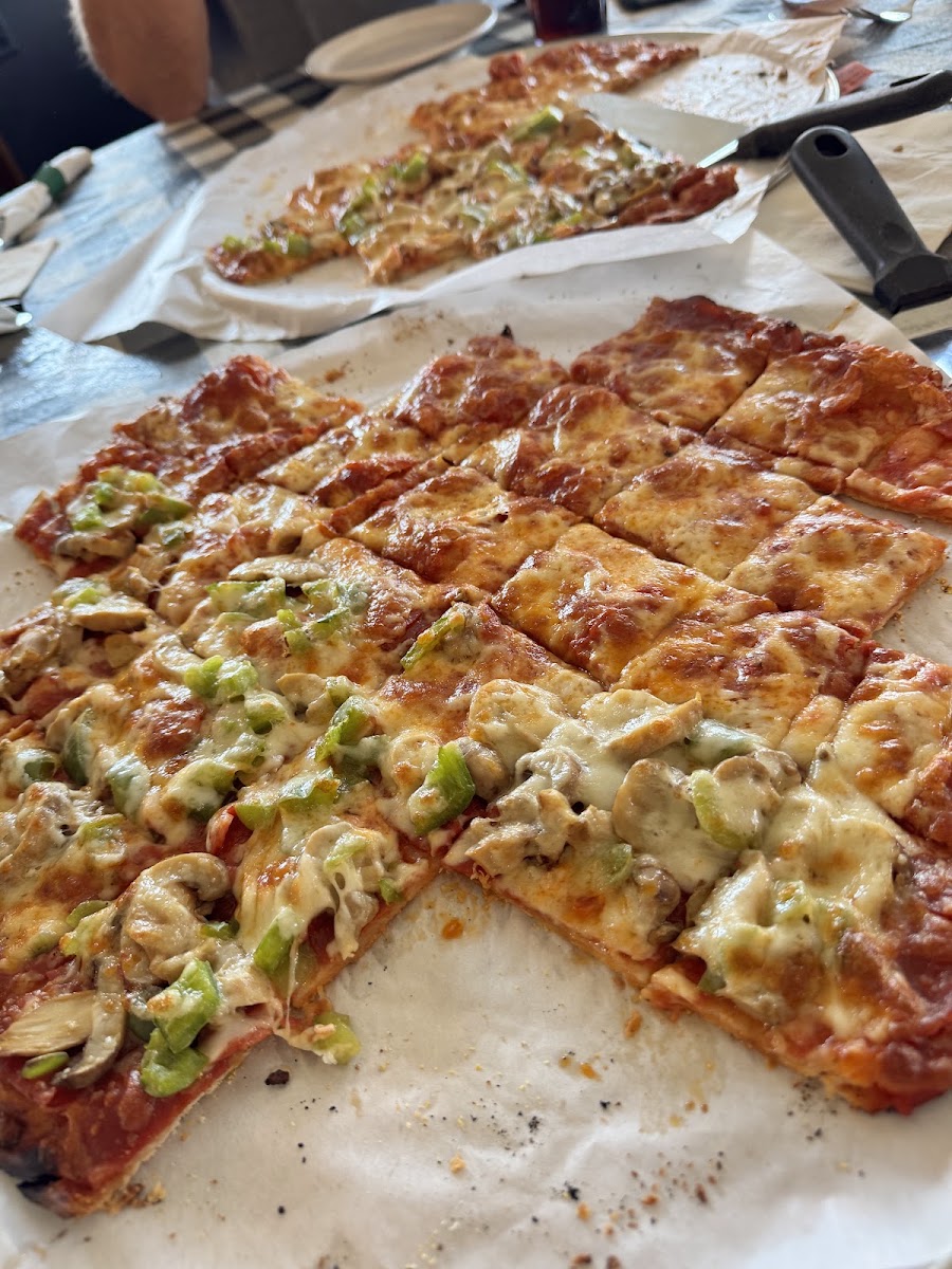 nonnas-pizzeria-and-pub/36068-albums-3.jpg