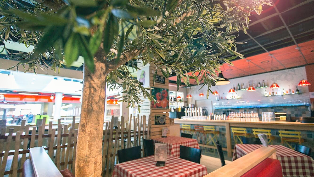 Olive Vienna Im Westfield Donau Zentrum