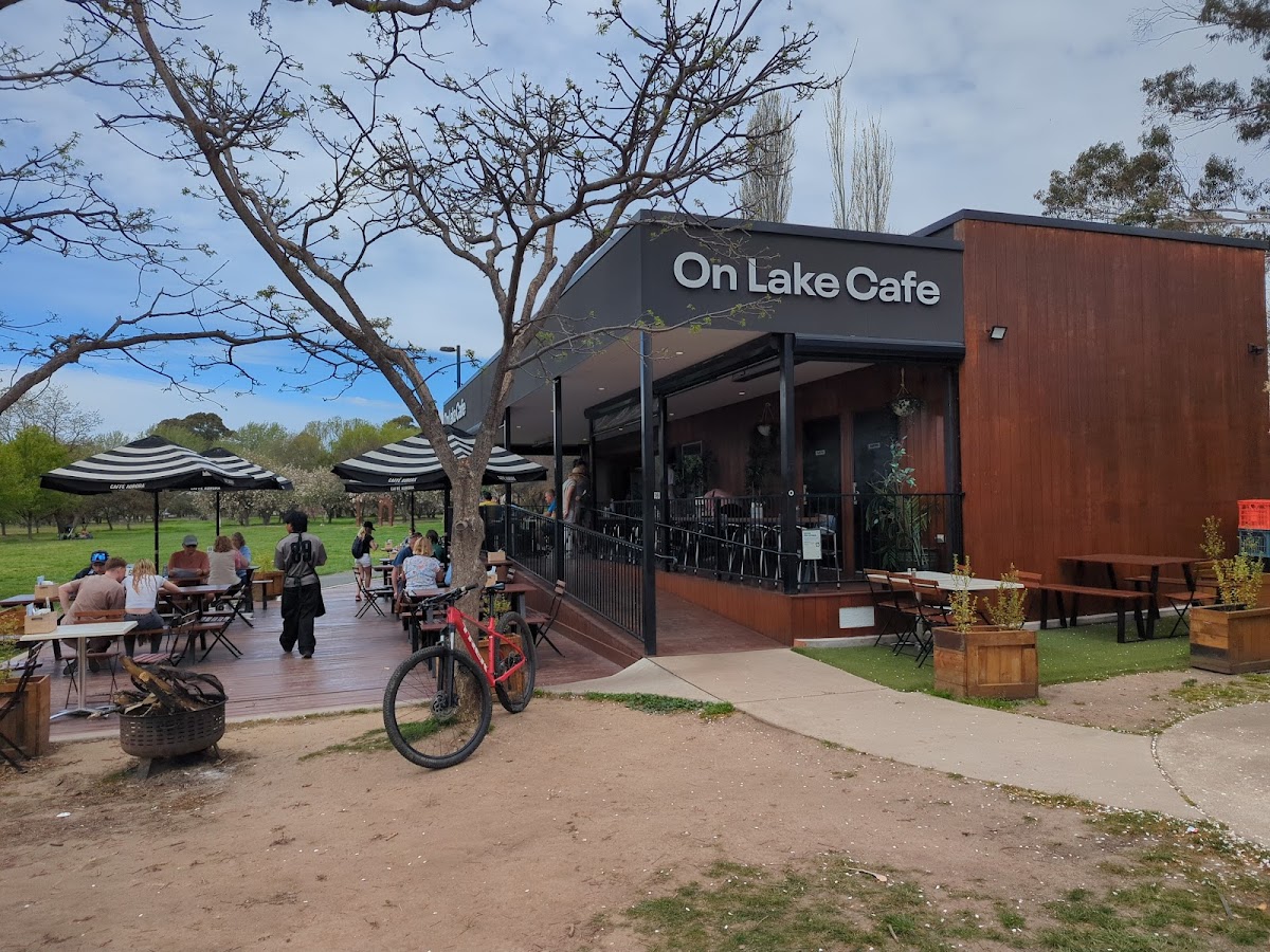 On-Lake Cafe