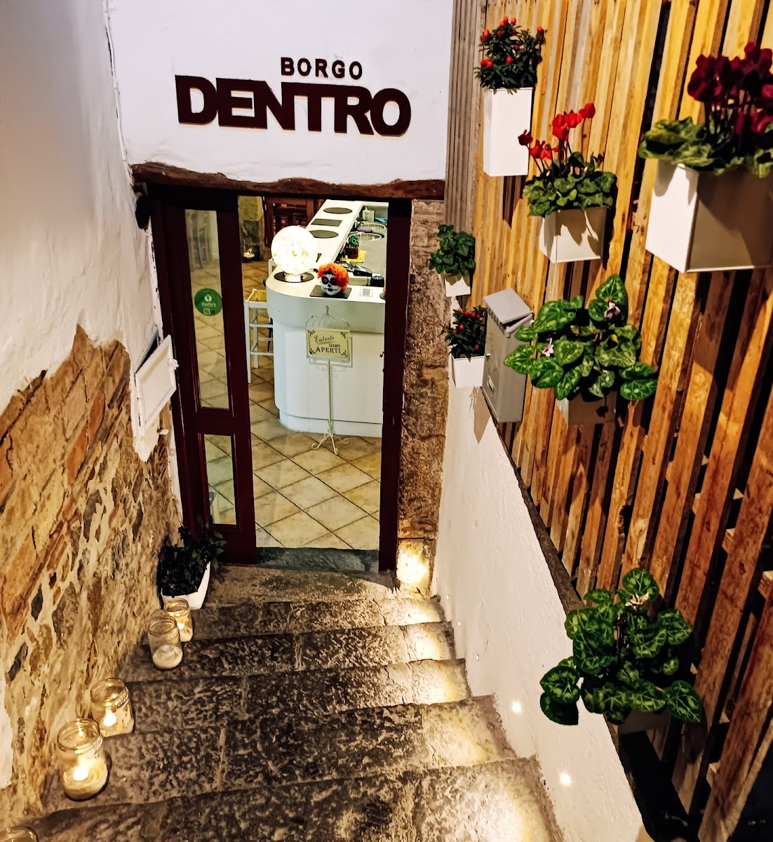Osteria Del Borgo Dentro