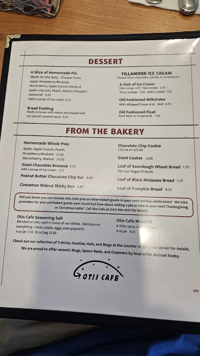 otis-cafe/6072-menus-3.jpg