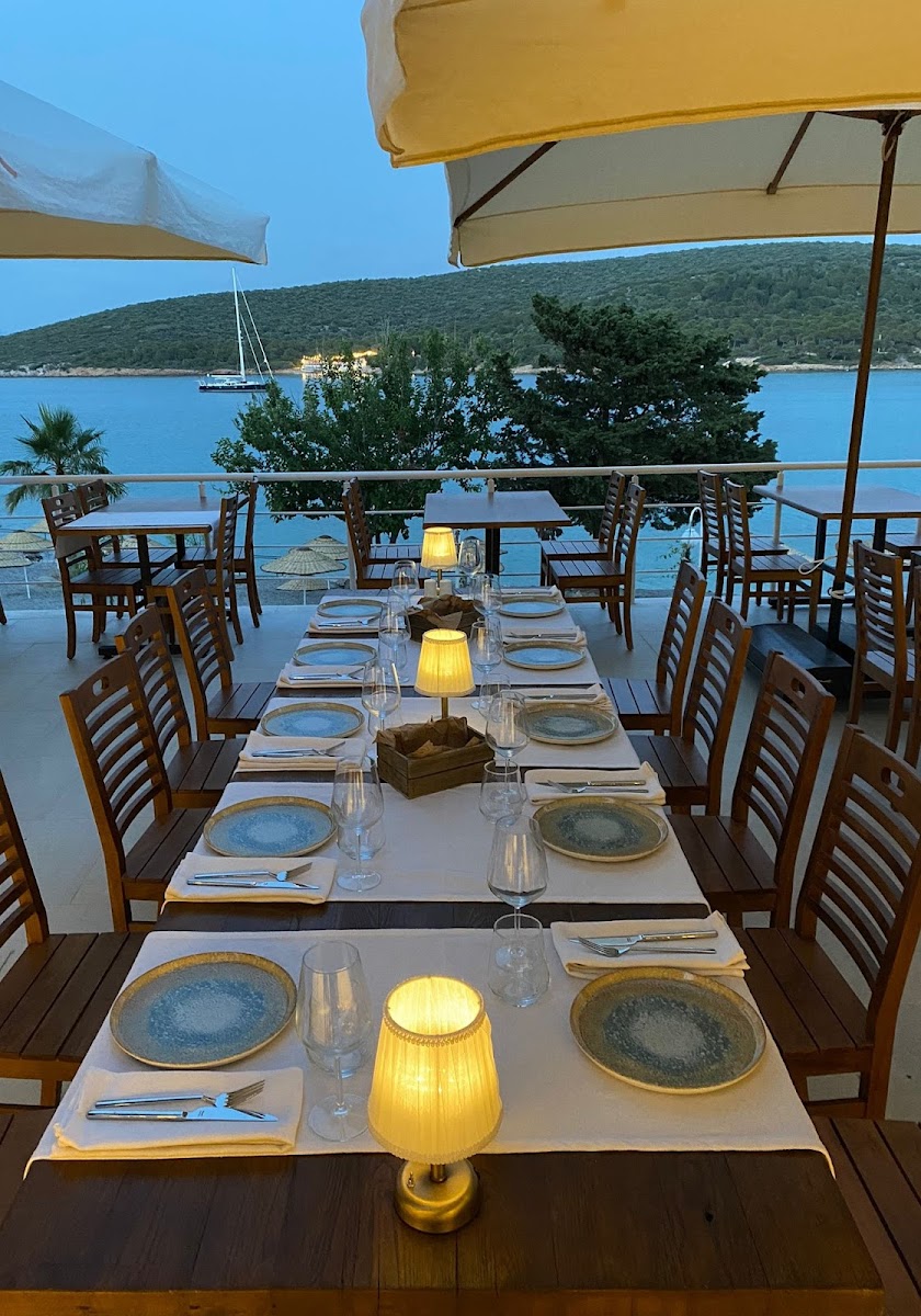Paşa Çeşme Beach Restaurant