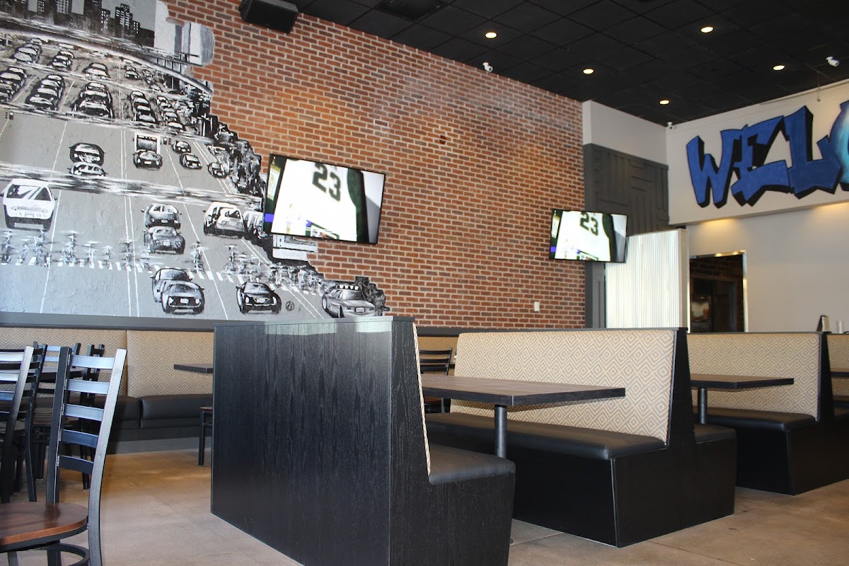 Parry's Pizzeria & Taphouse