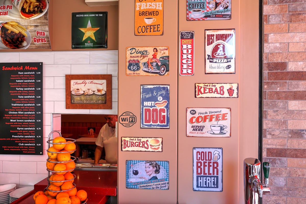 peach-pit-pizzeria-grill/34127-menus-8.jpg