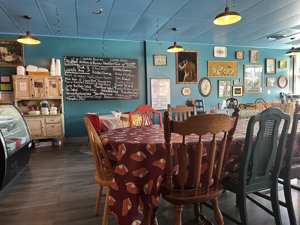 Pickles Cafe