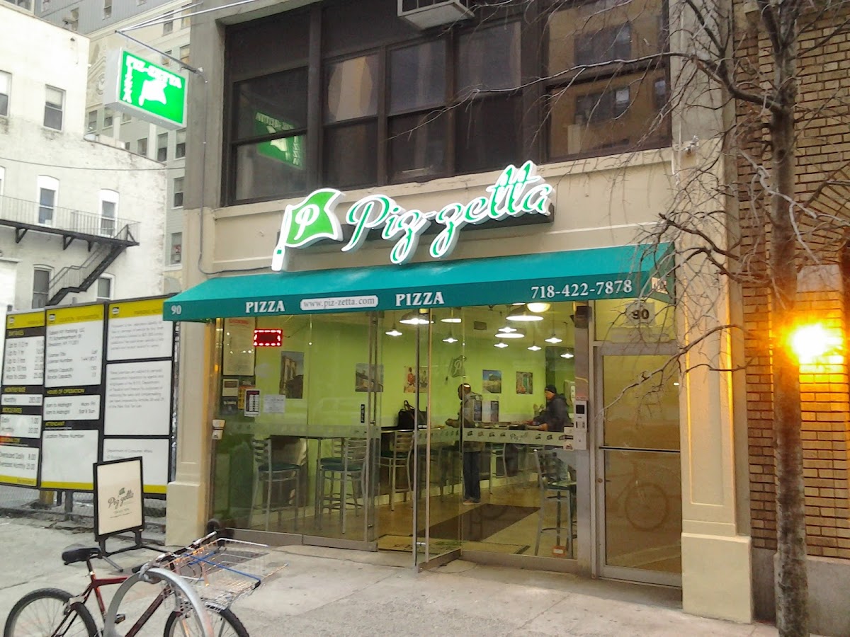 Piz-Zetta Pizzeria