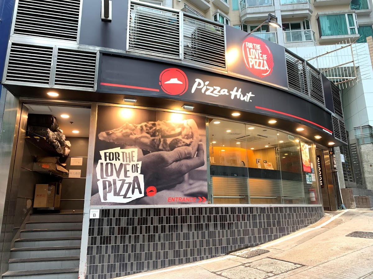 Pizza Hut (St. Stephen's Lane)