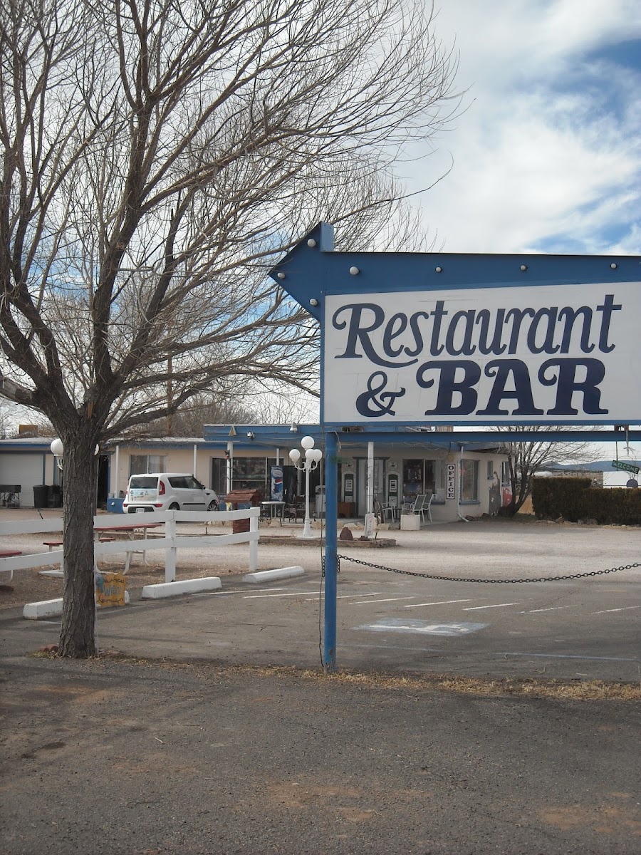 Pizza Joint / Stagecoach 66 Motel