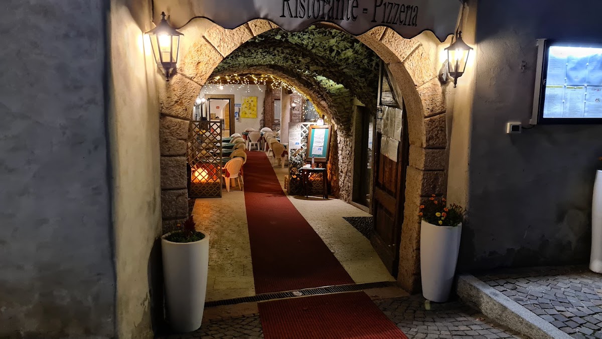 Pizzeria Ristorante 'al Portico'