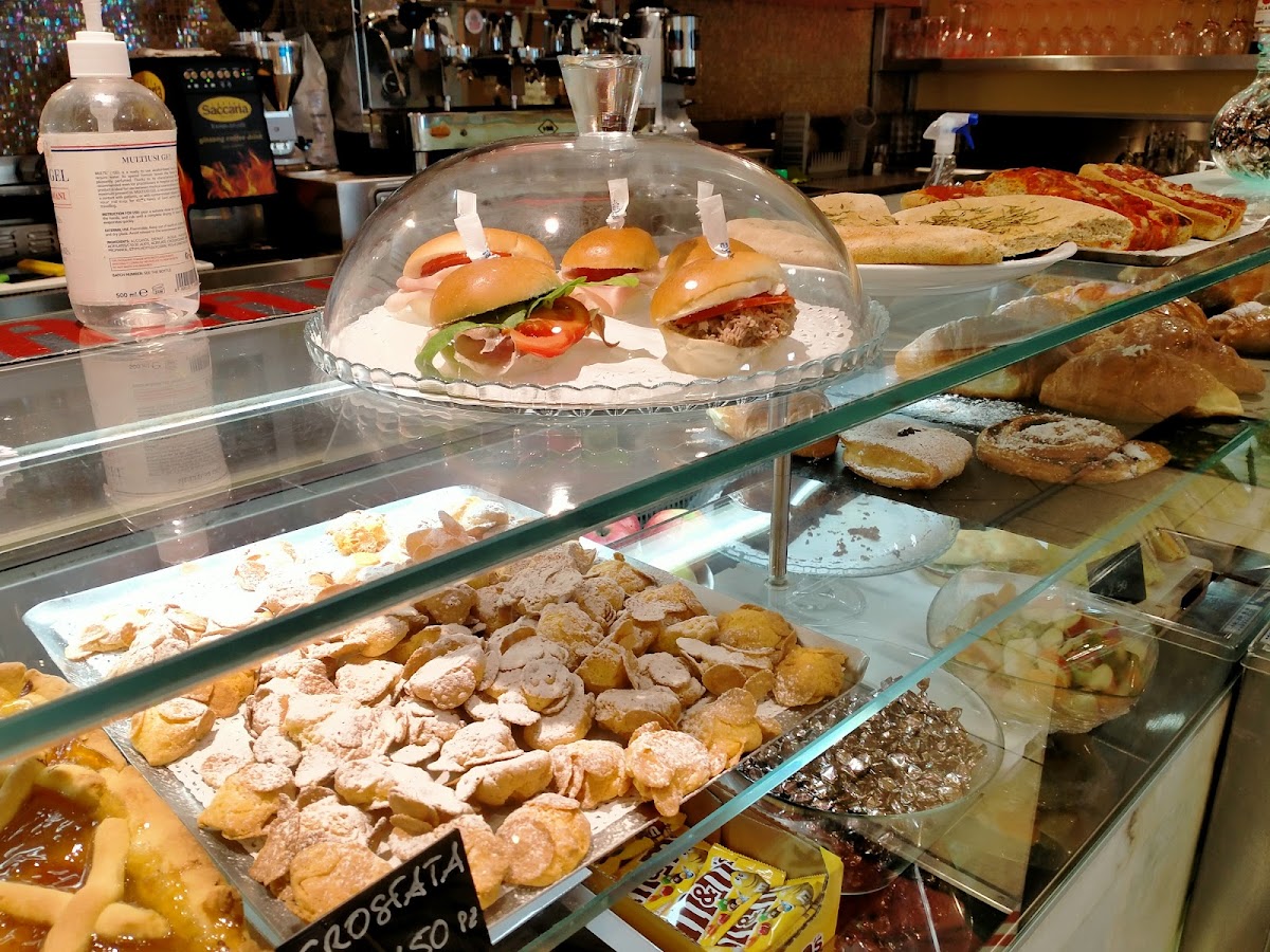 Plaza Cafe'