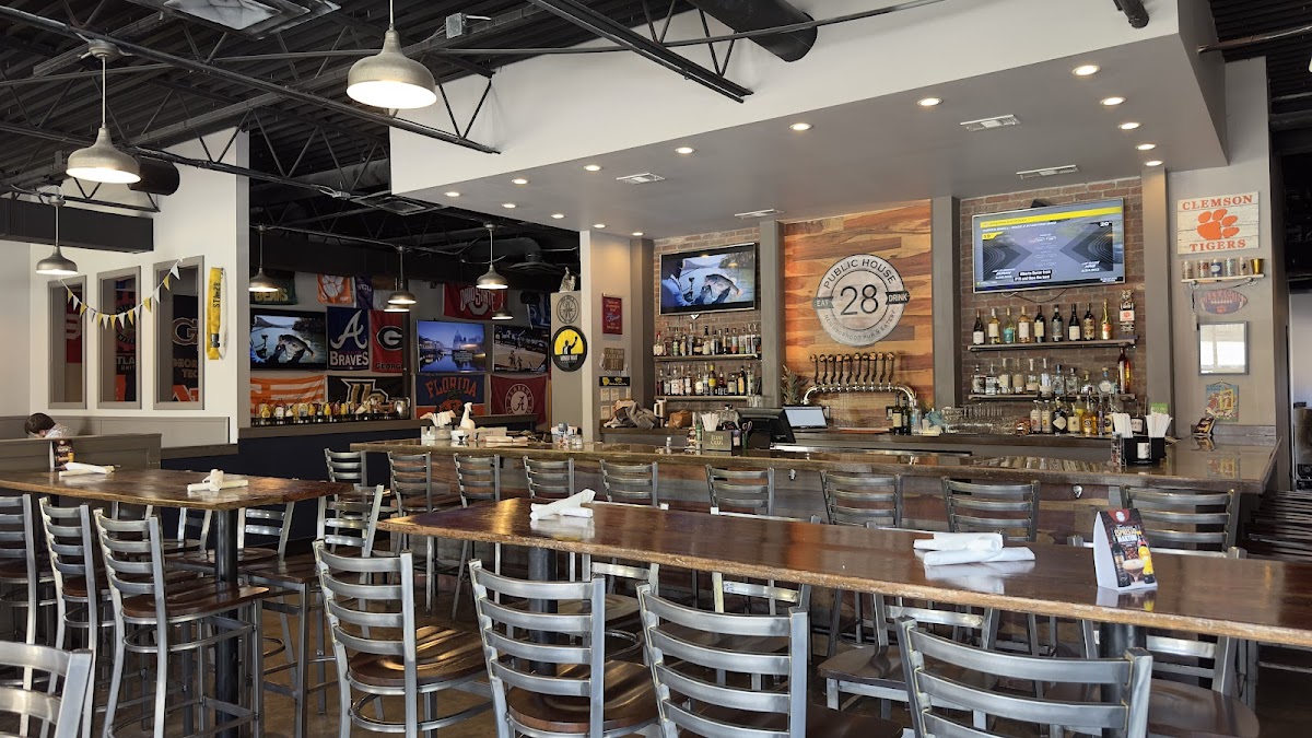 Public House 28