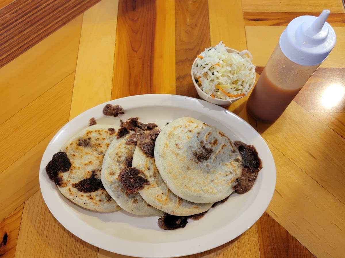 pupuseria-y-taqueria-aguacaliente/36056-albums-6.jpg