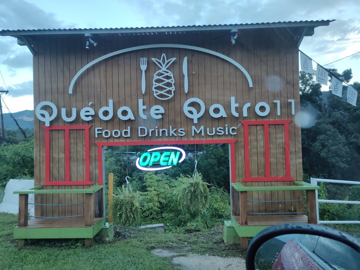 Quédate Qatro11