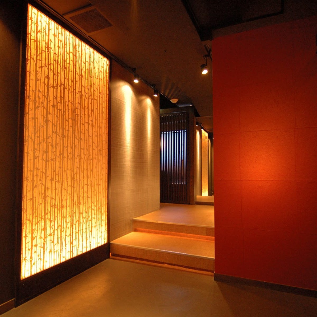 rakuzo-nagoya-fushimi-shop/12267-albums-3.jpg