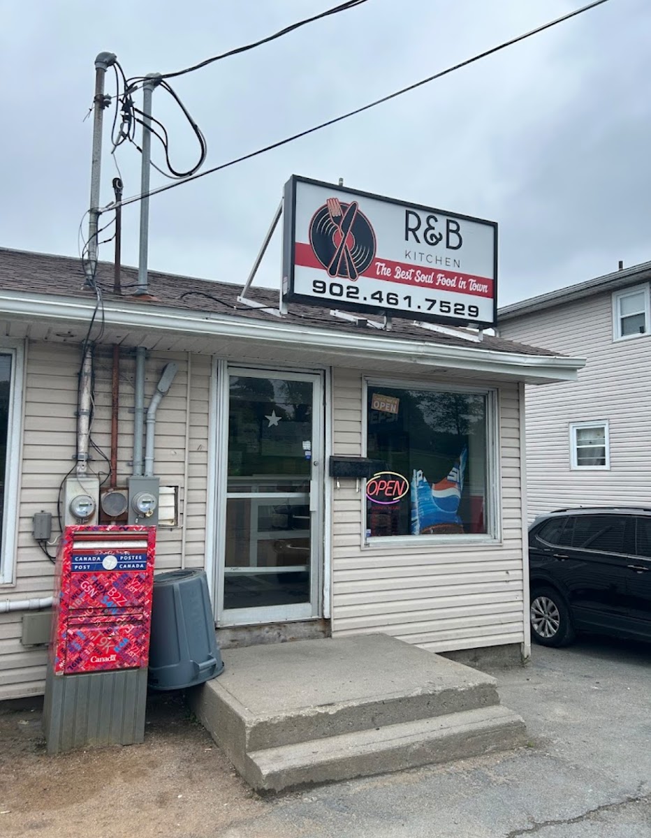 R&b Kitchen