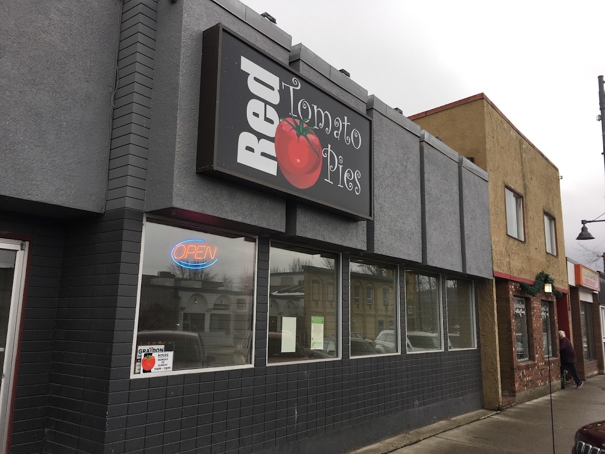 Red Tomato Pies, Quesnel Bc