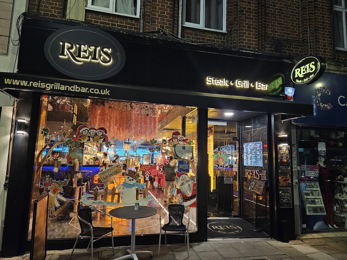Reis Grill & Bar