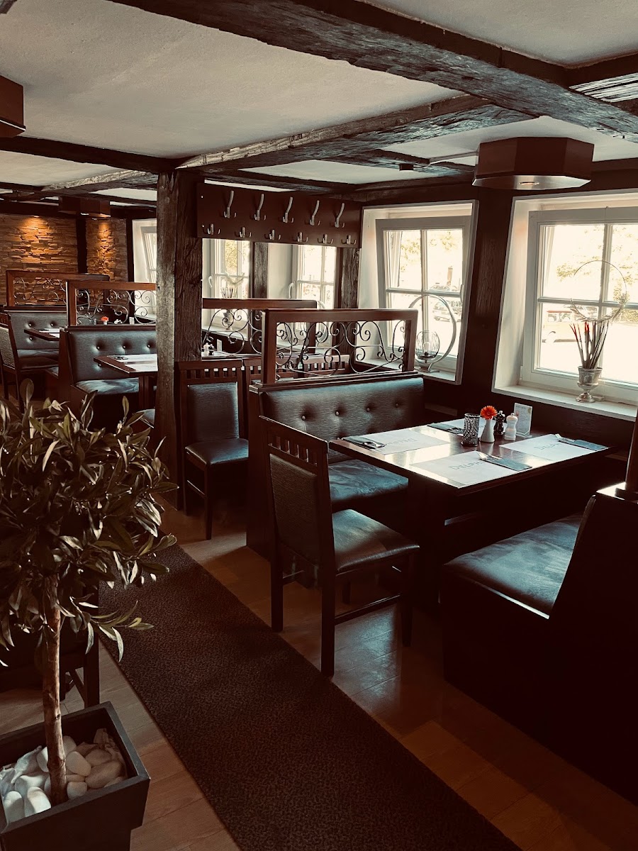 Restaurant Delphi Warburg