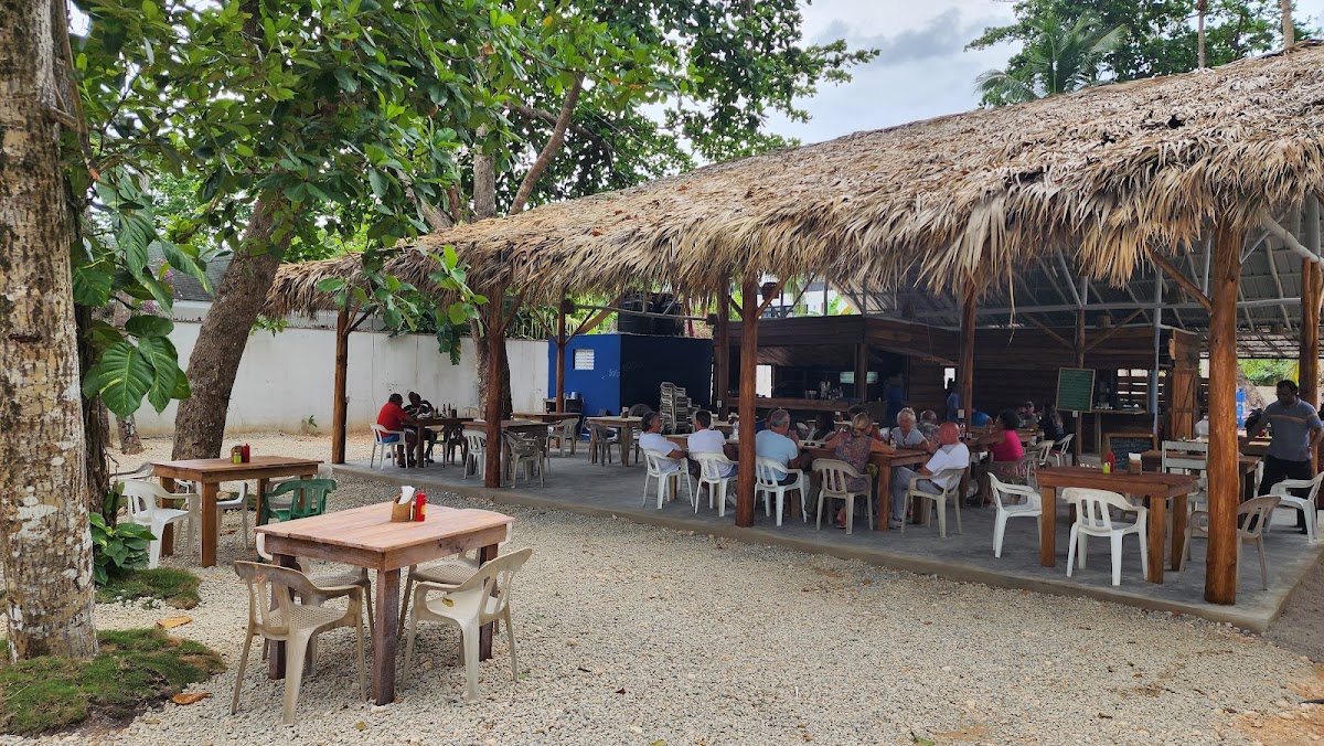 Restaurant Luis In Coson