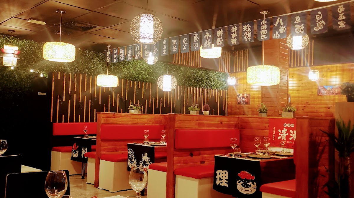 Restaurante Japonés - Nara Sushi Badajoz