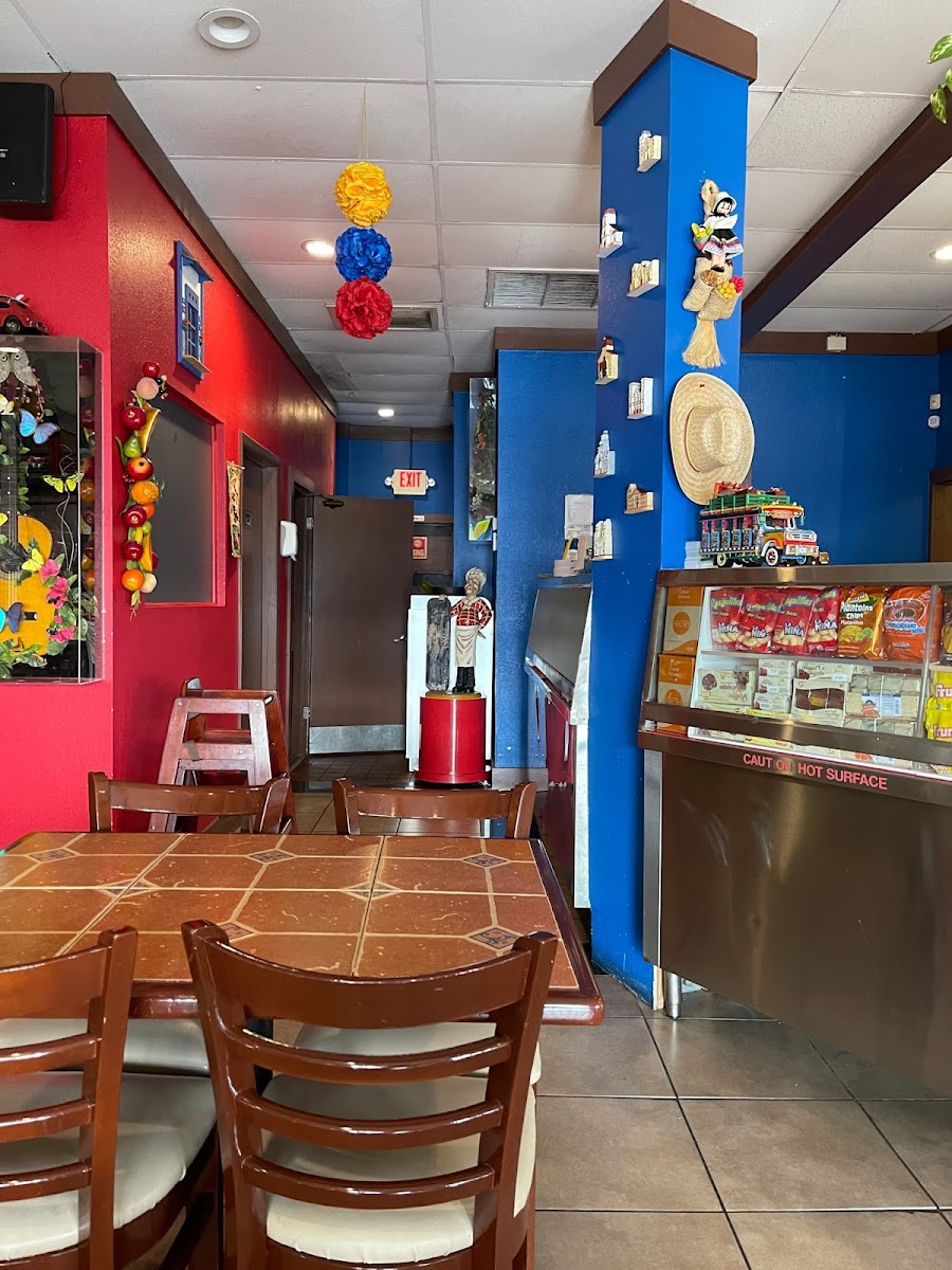 Ricolombia Restaurant