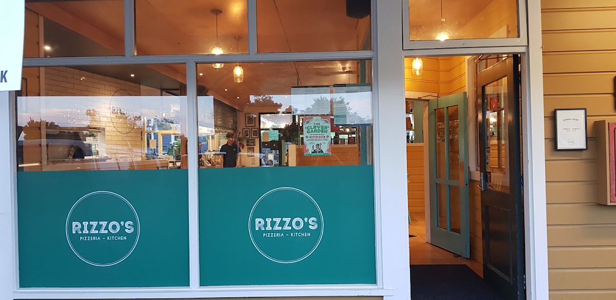 Rizzo's Pizzeria & Kitchen