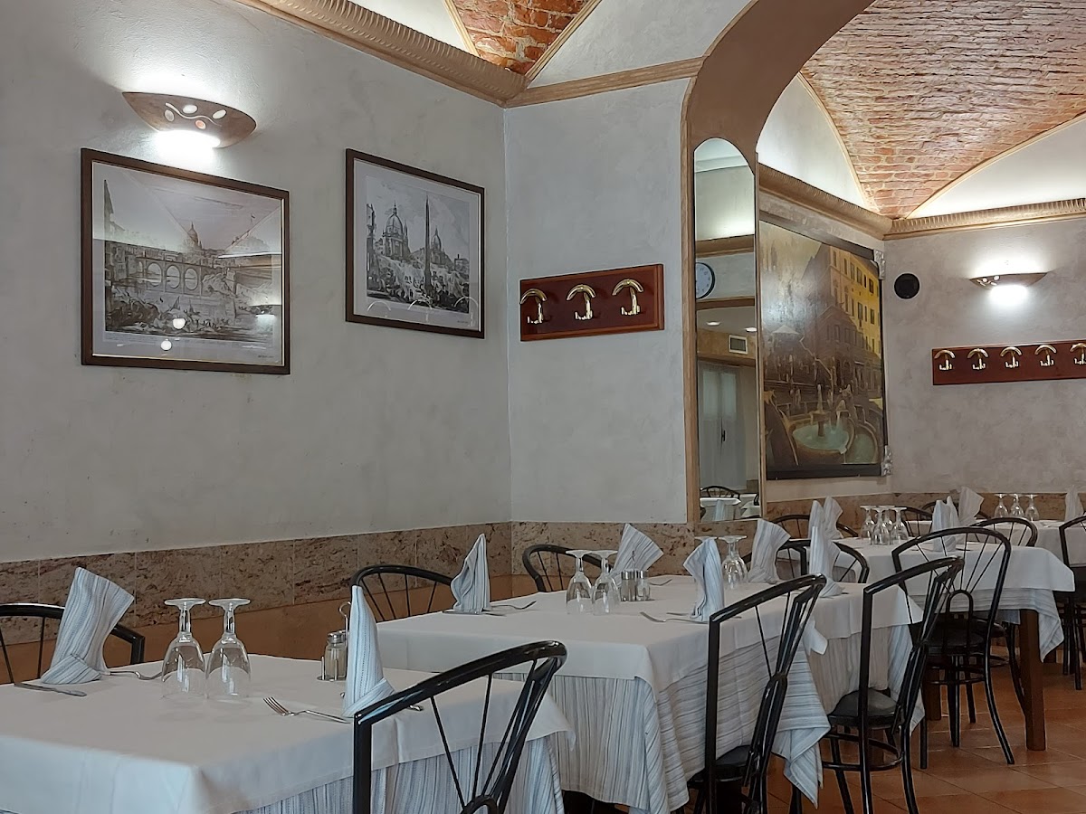 Roma Pizza & Restaurant