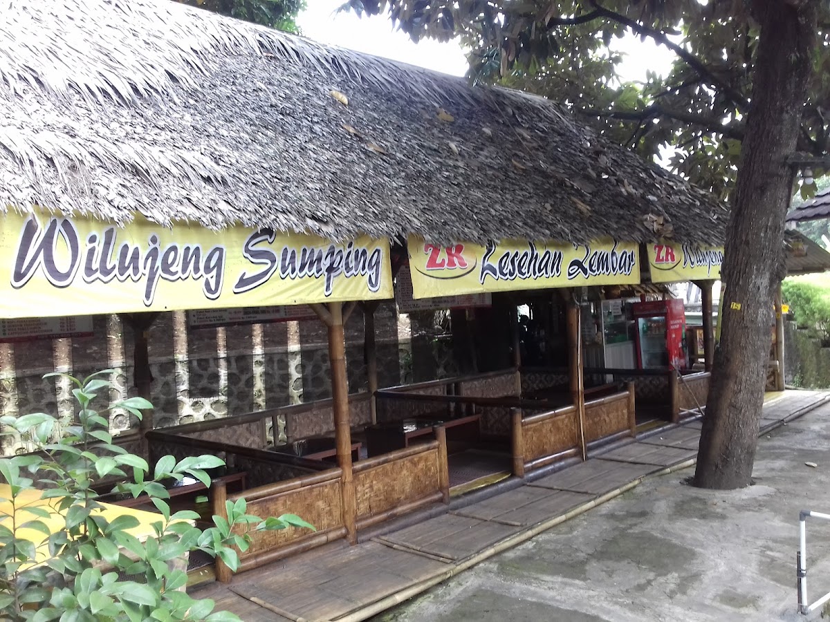 Rumah Makan Lesehan Zembar