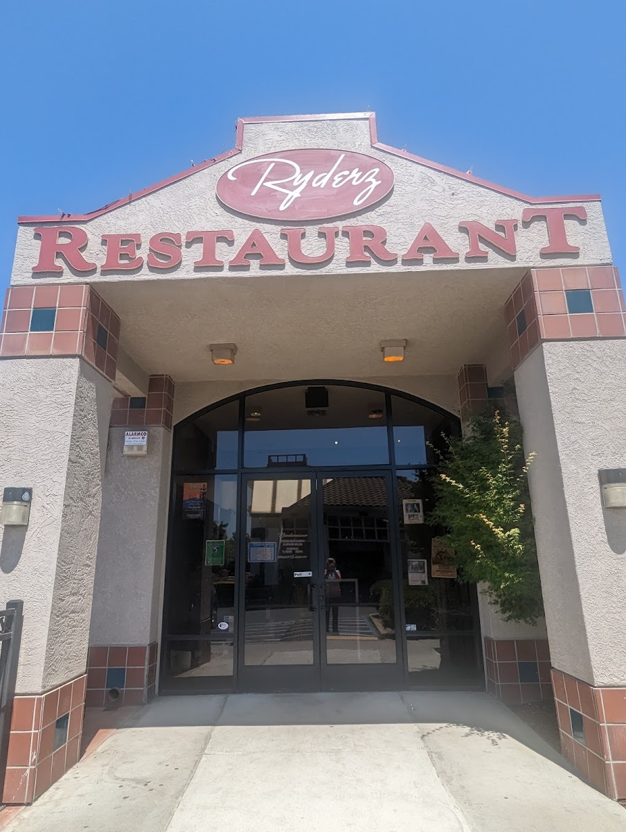 Ryderz Restaurant And Lounge