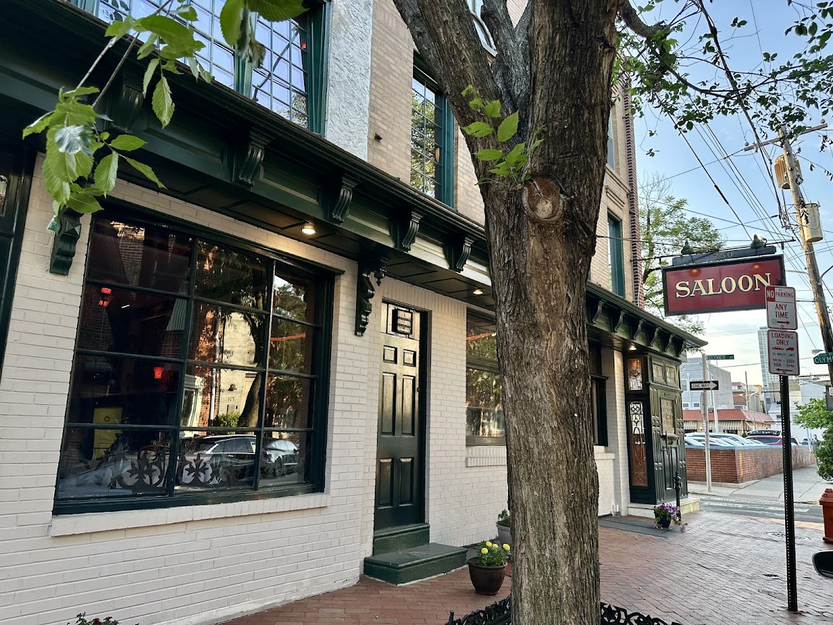 Saloon Restaurant