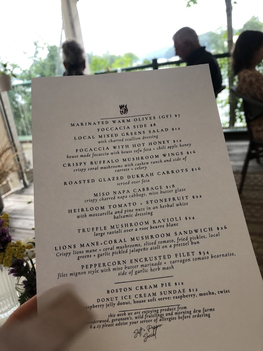 salt-pepper-social/2229-menus-2.jpg