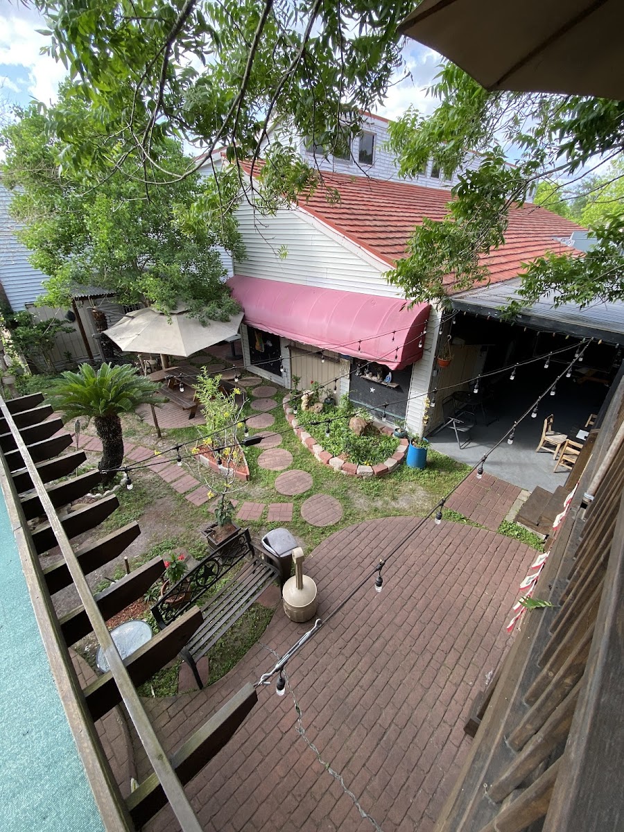 San Vuon Cafe