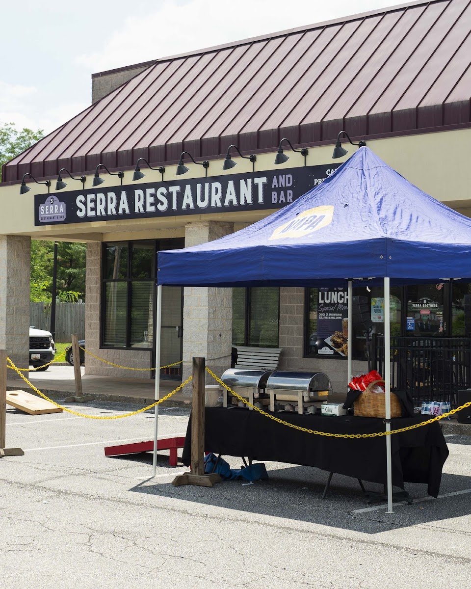 Serra Restaurant & Bar