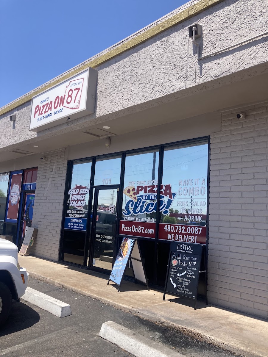 Shane's Pizza On 87