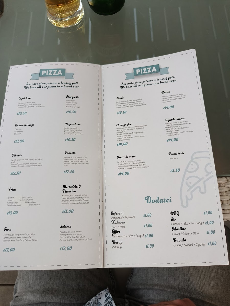 shark/21795-menus-1.jpg
