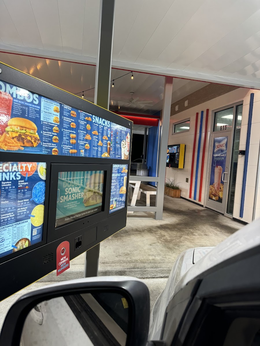 sonic/2204-menus-2.jpg