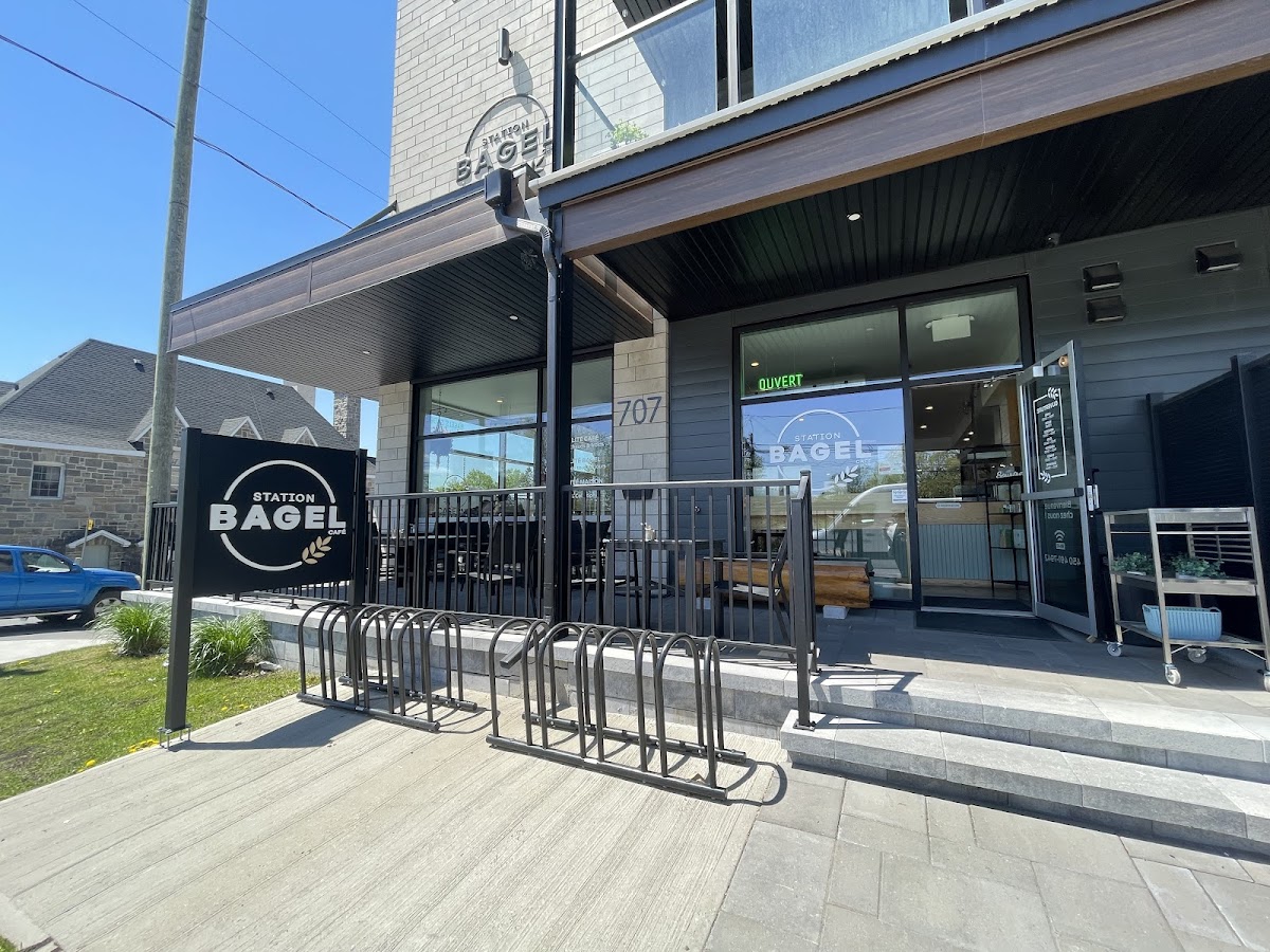 Station Bagel & Café