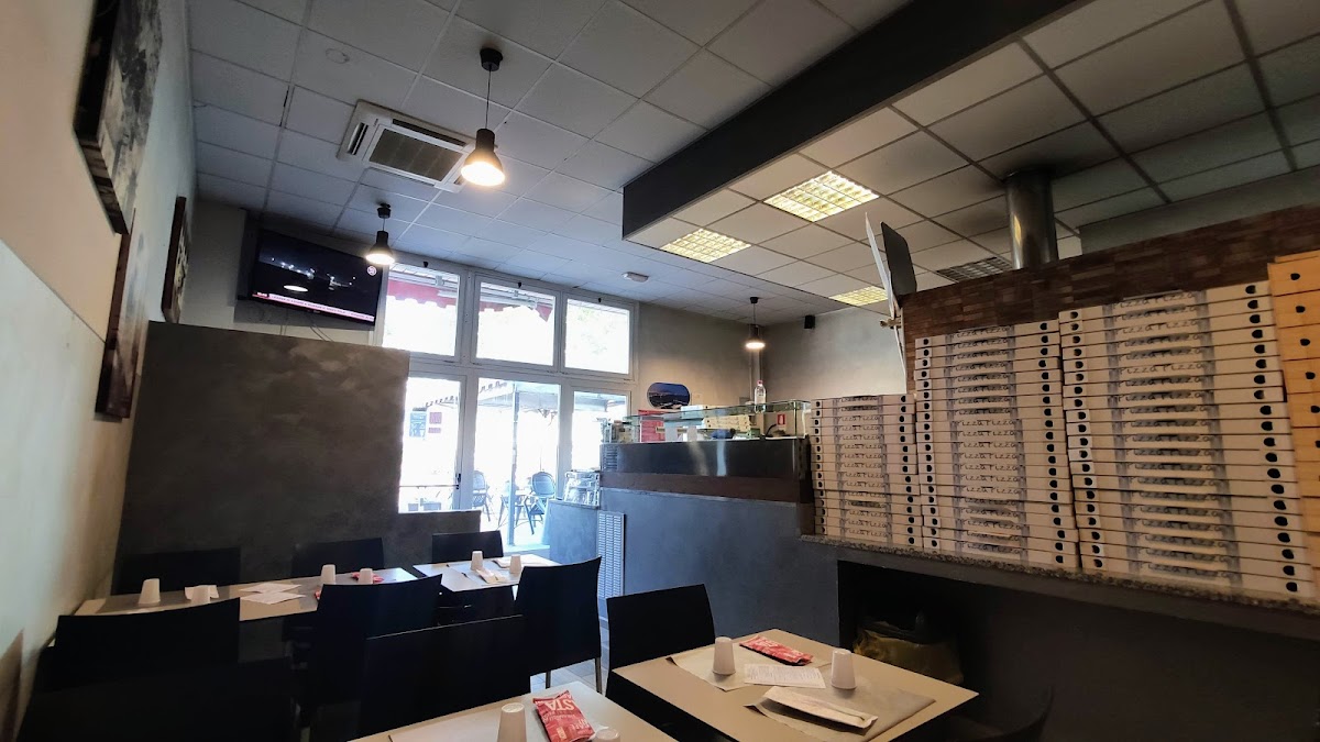 Stuzzico Pizzeria